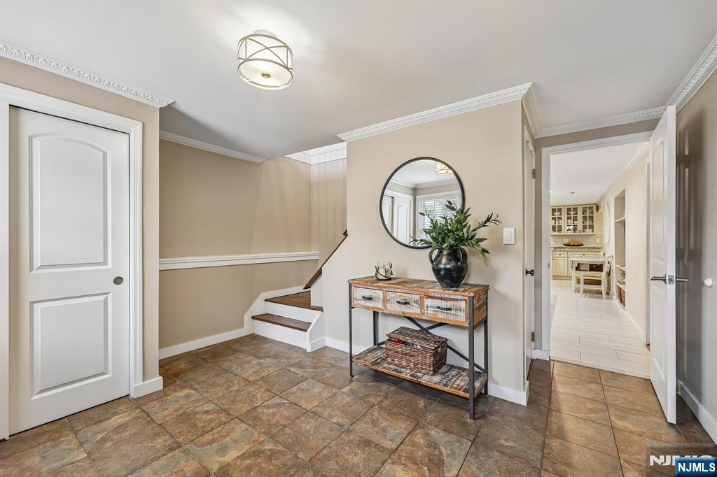 88 Stelling Avenue