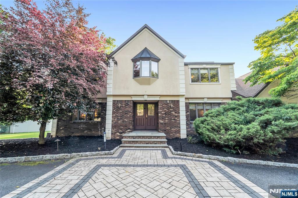 7 Herbst Road