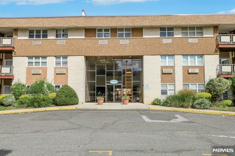 Photo of 1111 River RD #F17, Edgewater, NJ 07020 (MLS # 26036306)