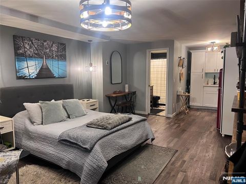 Photo of 39 Willow Wood Sq, East Rutherford, NJ 07073 (MLS # 26000541)