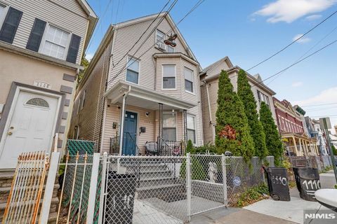 1110 Hampton Place Elizabeth NJ 07201