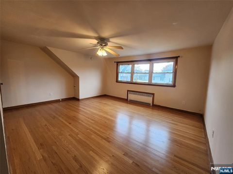 60 ROOSEVELT Avenue 2ND FLR Lodi NJ 07644