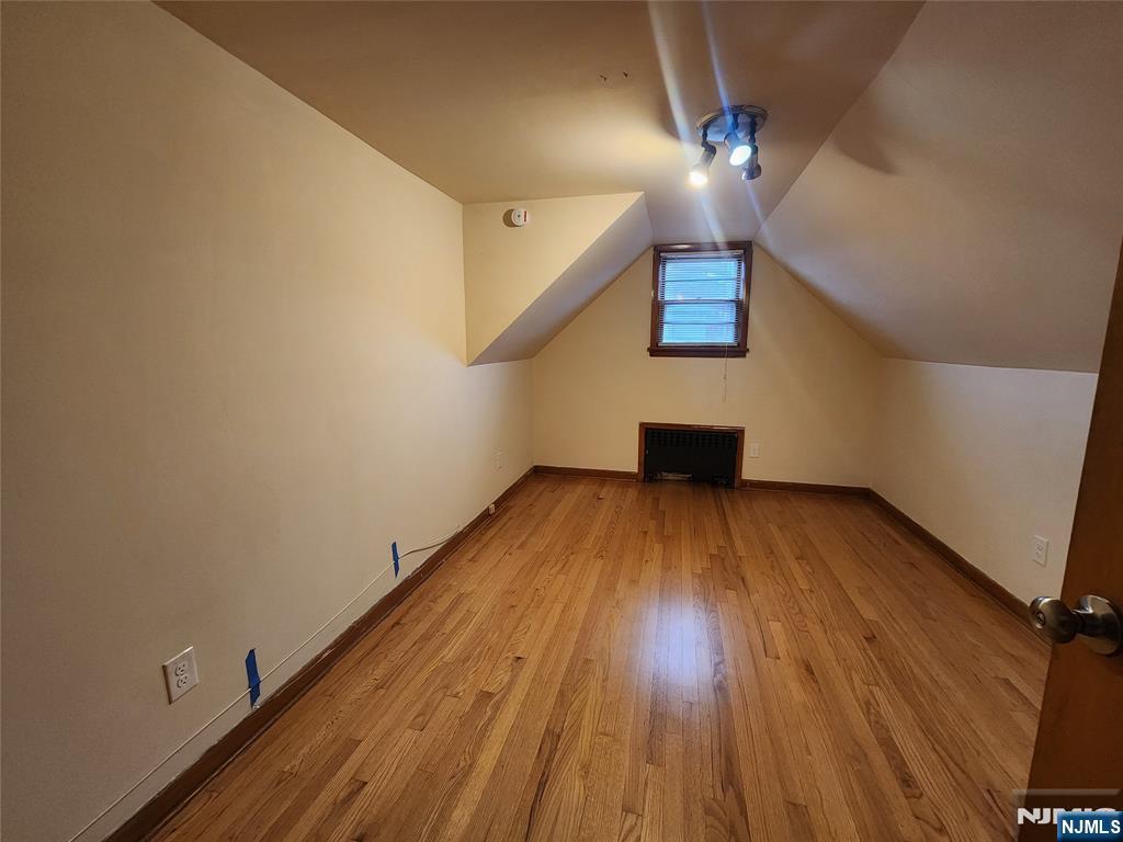 60 ROOSEVELT Avenue 2ND FLR