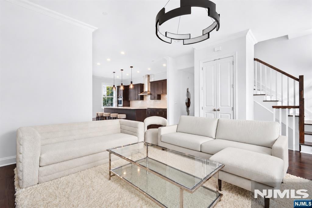 18 Parkside Lane