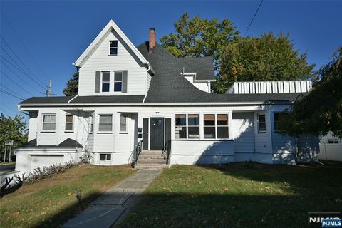 Photo of 454 Park Ave #2nd floor, Rutherford, NJ 07070 (MLS # 25037223)