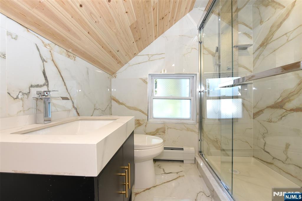 454 Park Avenue 2nd floor