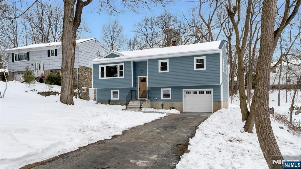 Photo of 120 Star Lake Road, Bloomingdale, NJ 07403 (MLS # 26003557)