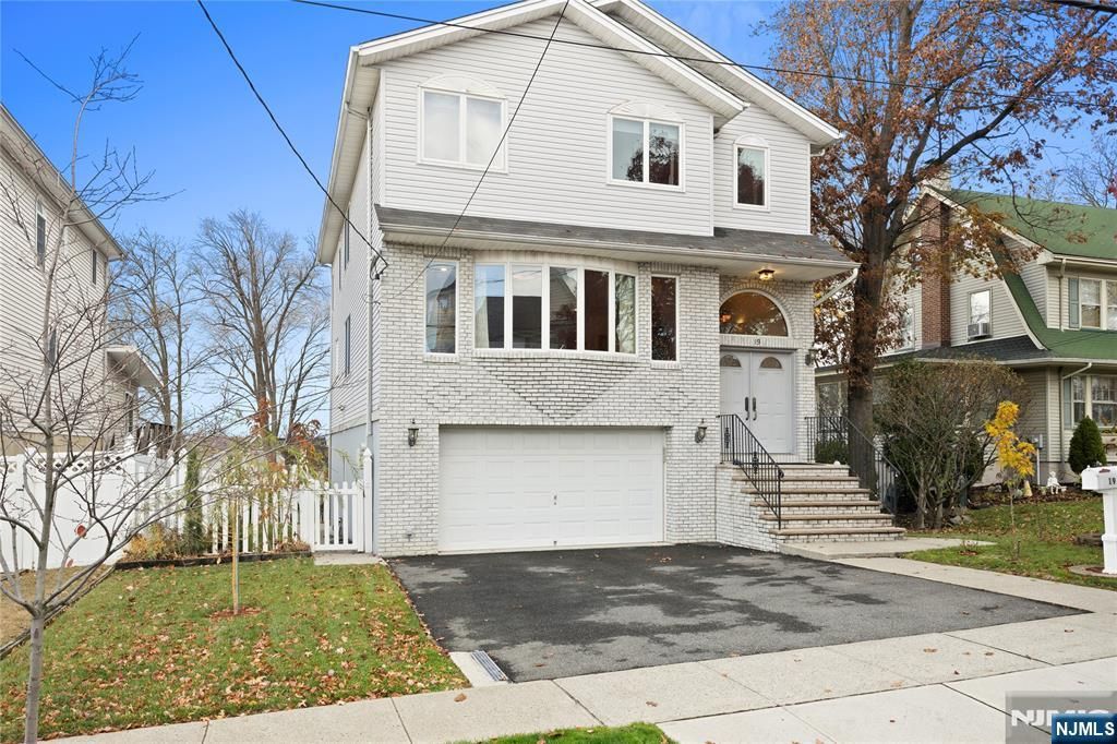 Photo of 19 Pleasant Place, Kearny, NJ 07032 (MLS # 26016943)