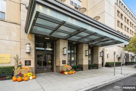 Photo of 88 Morgan Street #4107, Jersey City, NJ 07302 (MLS # 25037174)