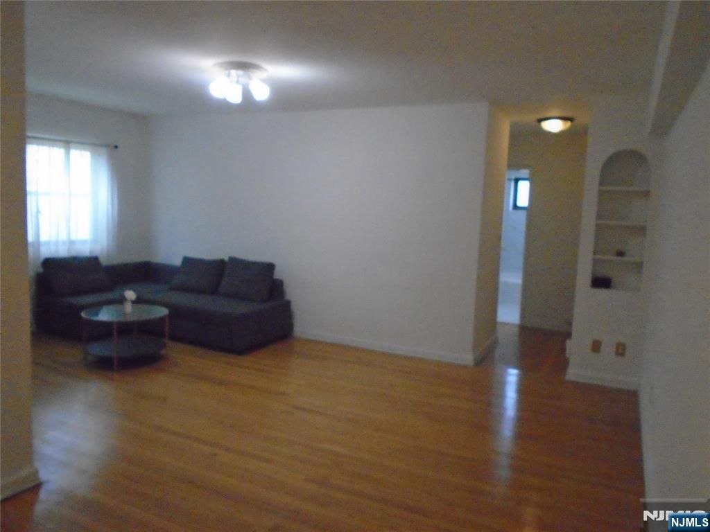Photo of 3021 Edwin Avenue #4B, Fort Lee, NJ 07024 (MLS # 26013349)