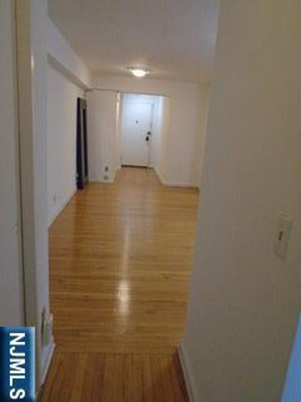 Photo of 3021 Edwin Avenue #4B, Fort Lee, NJ 07024 (MLS # 26013349)
