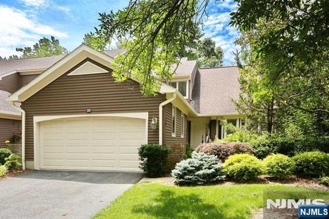 Photo of 255 Westervelt Lane, Mahwah, NJ 07430 (MLS # 26038338)