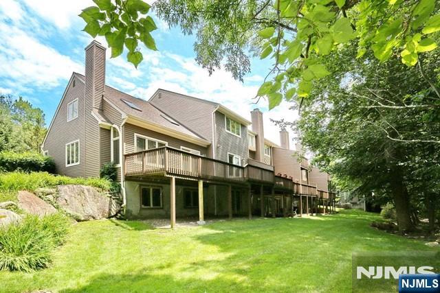 255 Westervelt Lane