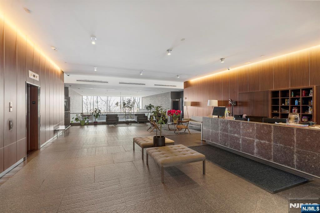 1 Executive Drive 604