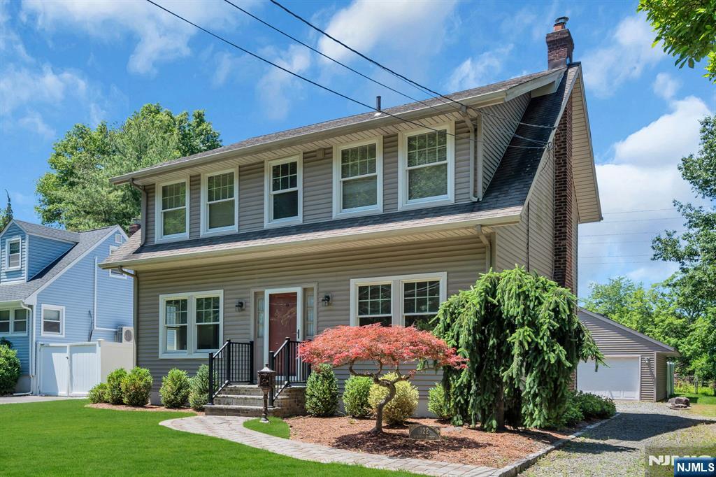 122 Herbert Avenue