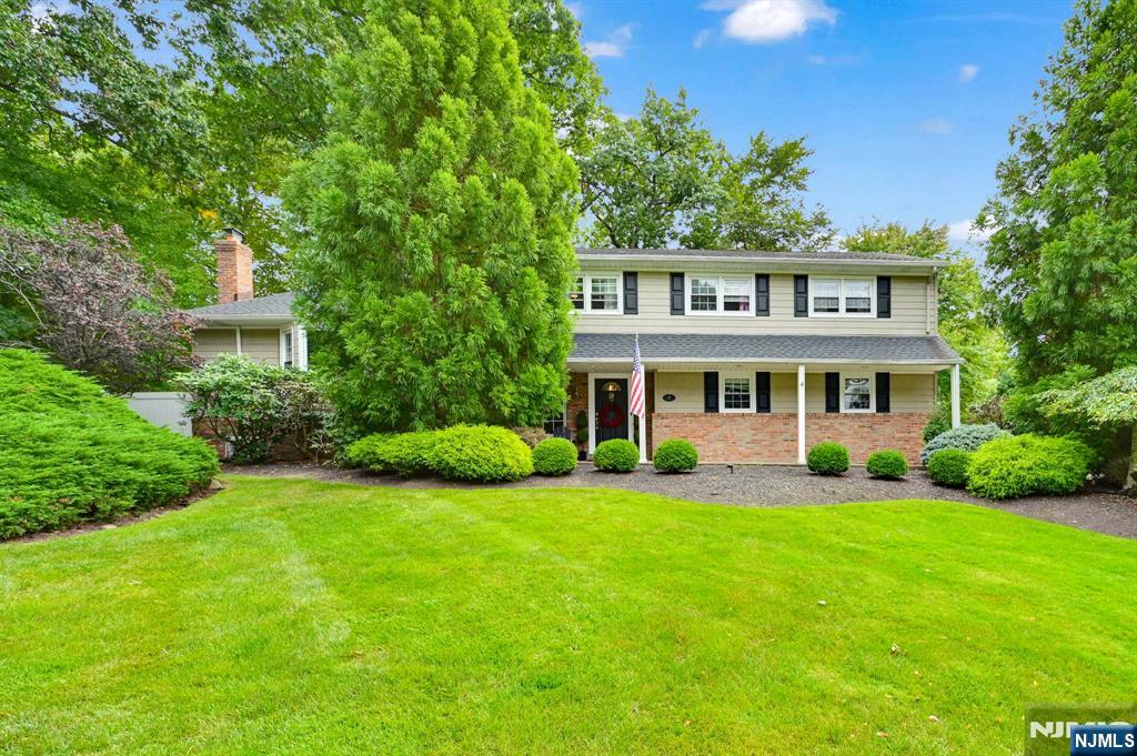 8 Lorraine Drive