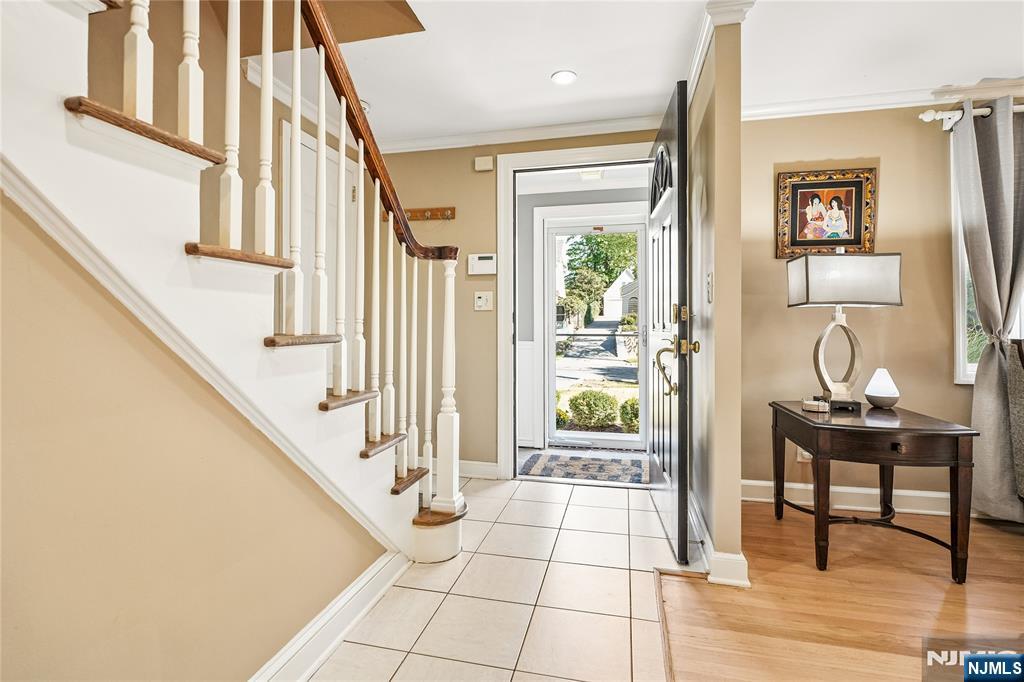 14 Wayland Drive