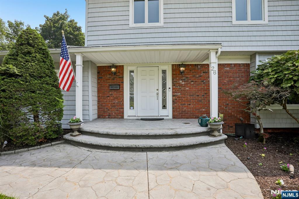 26 Almroth Drive