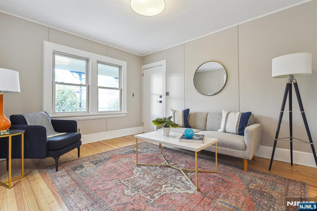 21 Central Avenue 1R