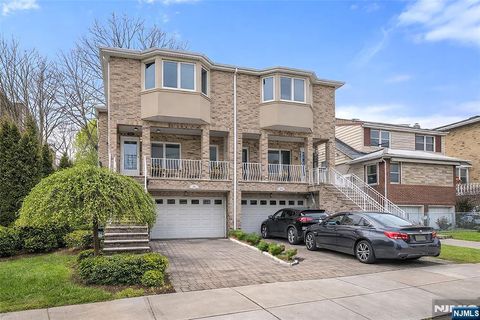 Photo of 264 Lafayette Ave, Cliffside Park, NJ 07010 (MLS # 26003288)