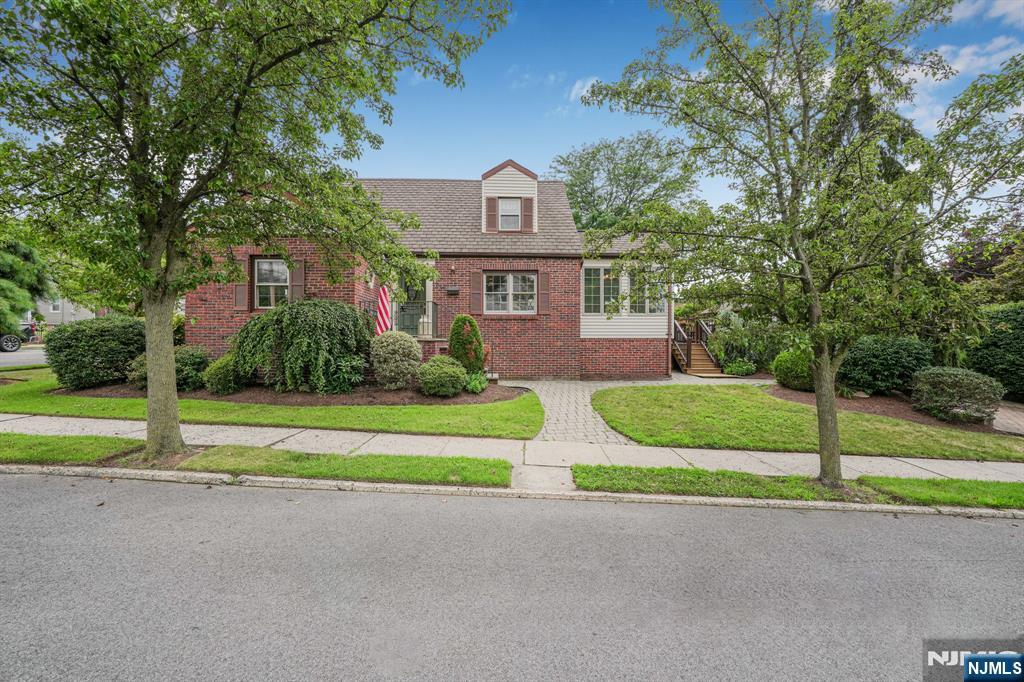 23 Lincoln Avenue