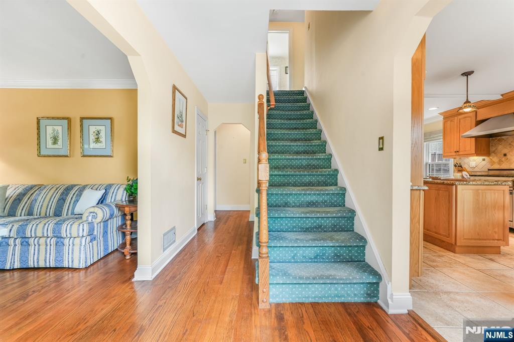 23 Lincoln Avenue