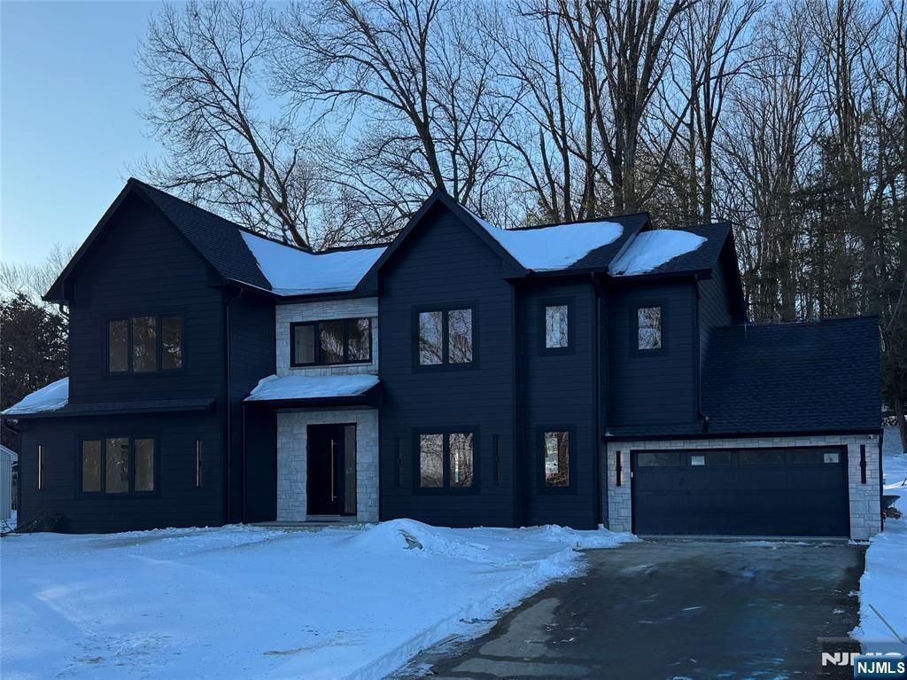 Photo of 80 2nd Street, Park Ridge, NJ 07656 (MLS # 26004071)