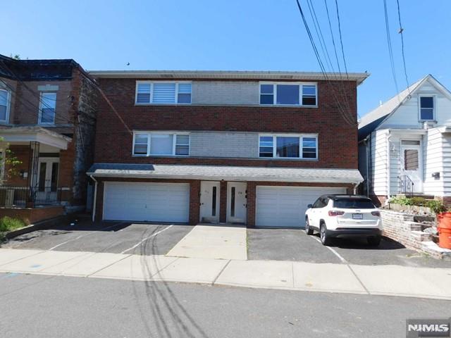 210214 Jersey 2, Cliffside Park, New Jersey - 3 Bedrooms  
2 Bathrooms  
8 Rooms - 