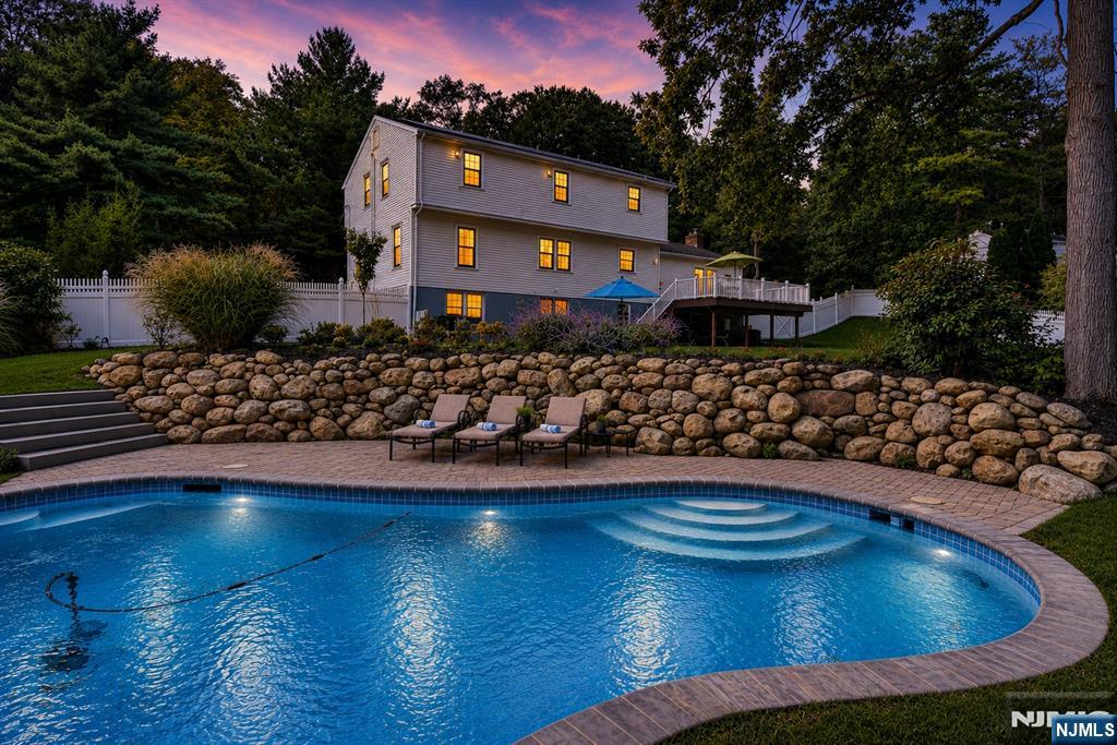 520 W Saddle River Road