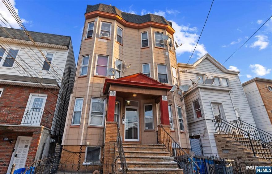 6 Family In The Heart Of Jersey City Heights Offering Over $147,000 In Gross Annual Rent Roll. Separate Utilities. Located Just Off Kennedy Boulevard With Convenient Access To Transportation, Parks, Shopping, And Neighborhood Amenities. Strong Investment Opportunity In A High Demand Rental Area.