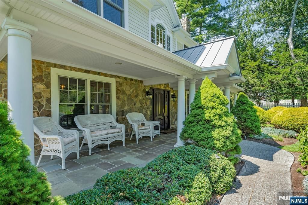 Photo of 476 Fairfield Road, Wyckoff, NJ 07481 (MLS # 25029822)