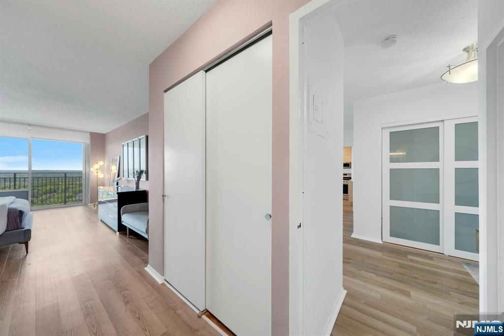 Photo of 1530 Palisade AVE #29N, Fort Lee, NJ 07024 (MLS # 25043559)