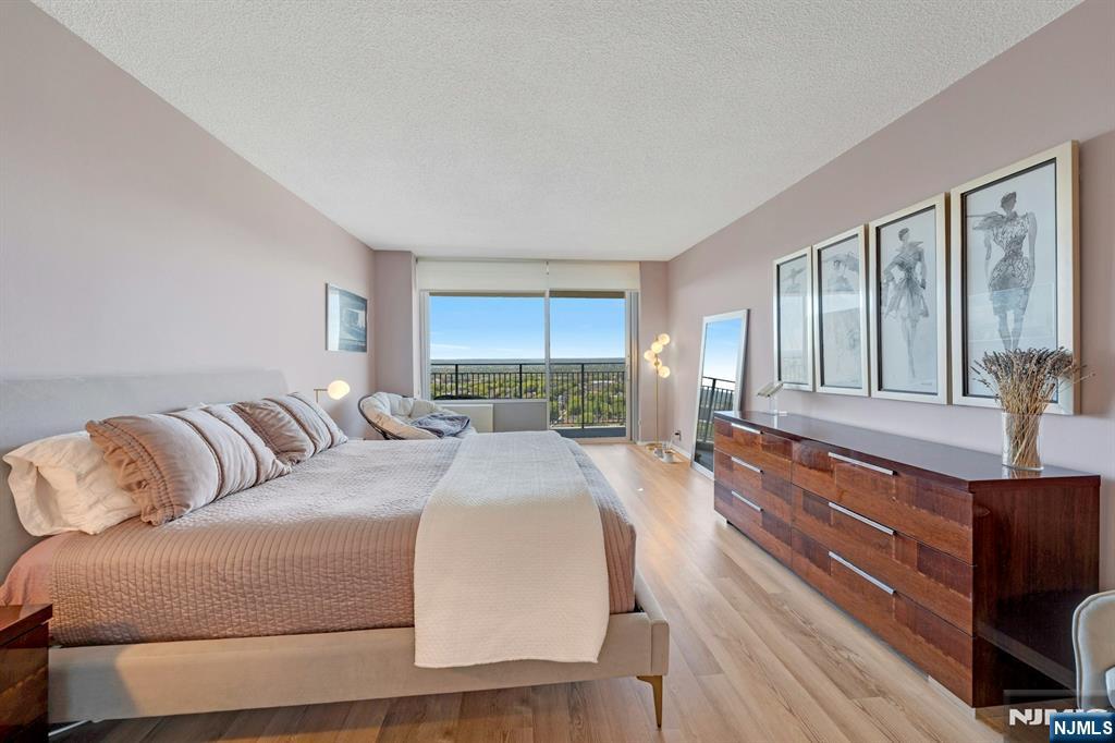 1530 Palisade 29N