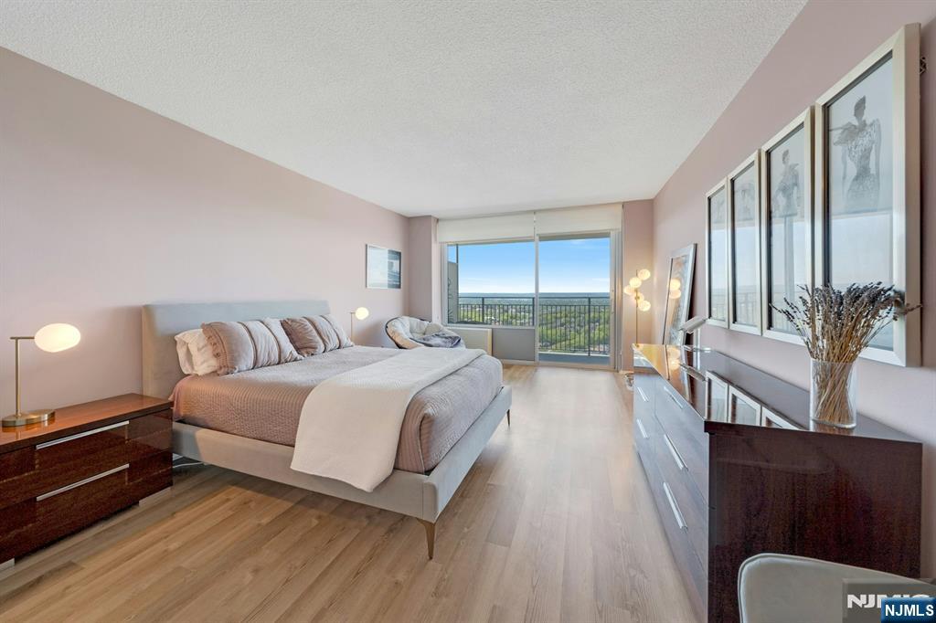 1530 Palisade 29N