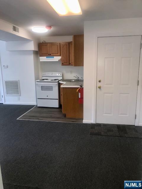 583 Broadway