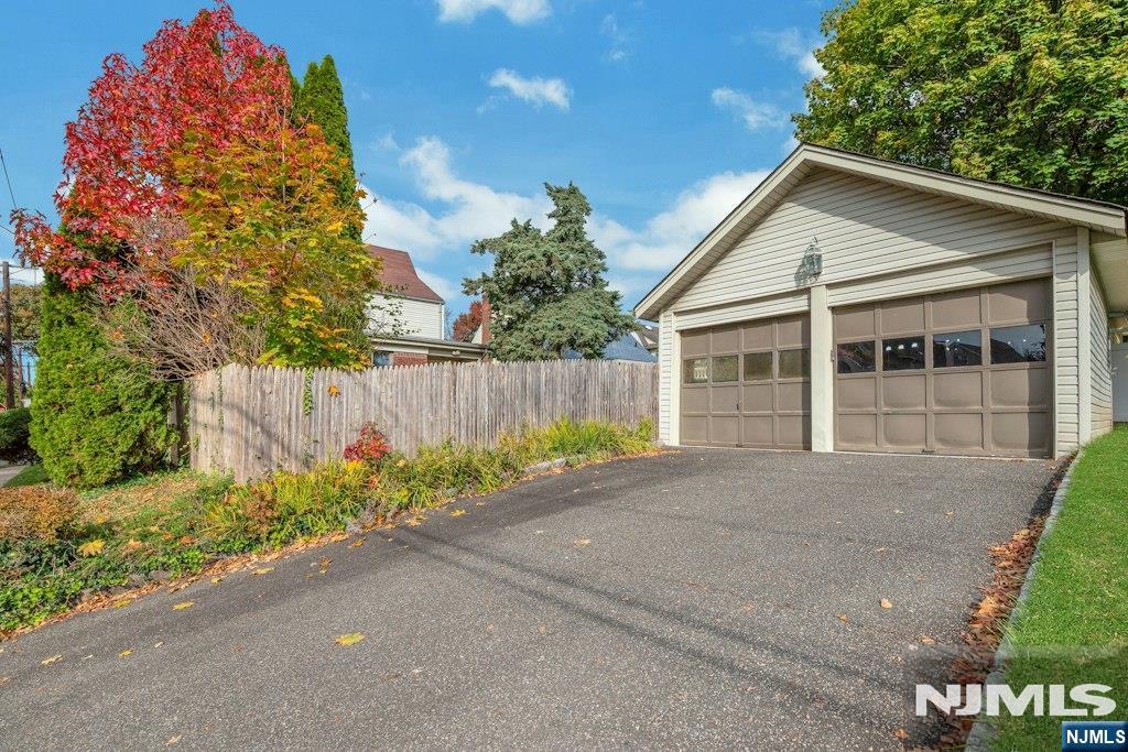 674 Bogert Road