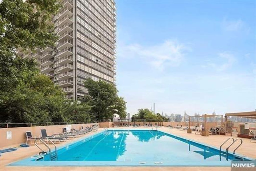 Photo of 6040 Boulevard East Boulevard #Mezz-GF, West New York, NJ 07093 (MLS # 25041031)