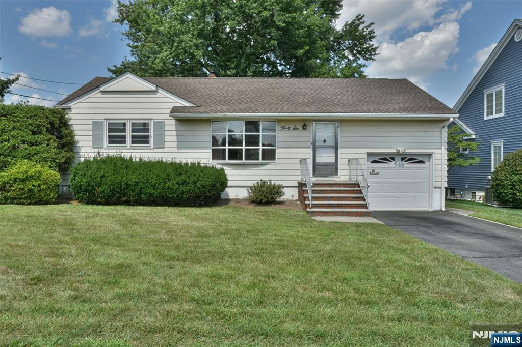 46 Stadtmauer Drive