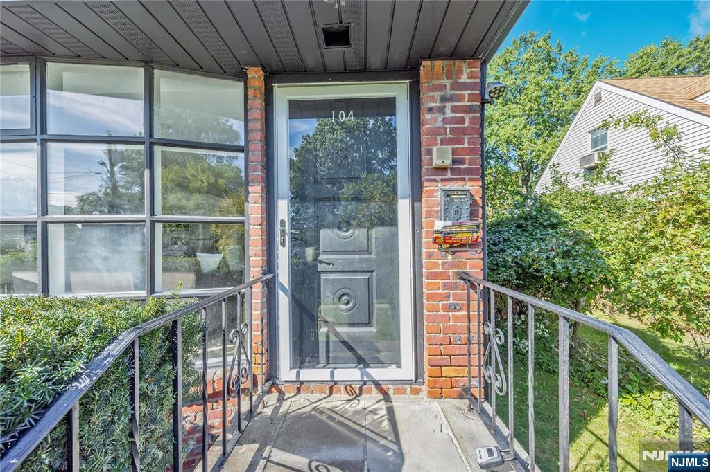 Homes for Sale in Northern NJ | ThisIsRiverEdge.com 104 Belmont Street