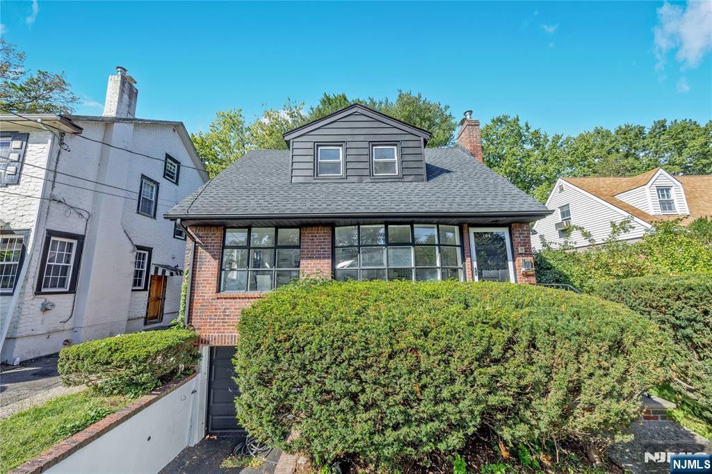 Homes for Sale in Northern NJ | ThisIsRiverEdge.com 104 Belmont Street
