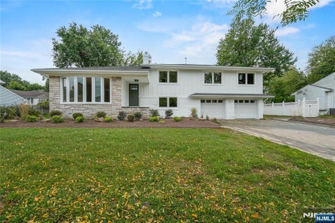 Photo of 721 Schaefer Avenue, Oradell, NJ 07649 (MLS # 26034673)