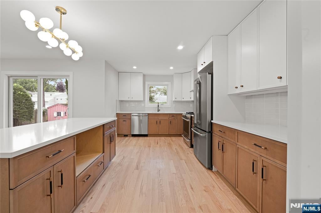 721 Schaefer Avenue