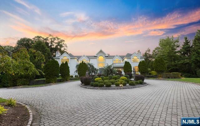 51 Chestnut Ridge Road