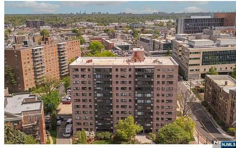 Photo of 90 Prospect Ave #2A, Hackensack, NJ 07601 (MLS # 25041150)