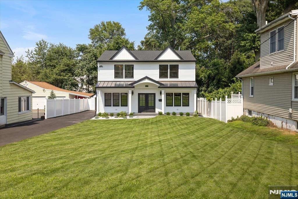 199 Midwood Road