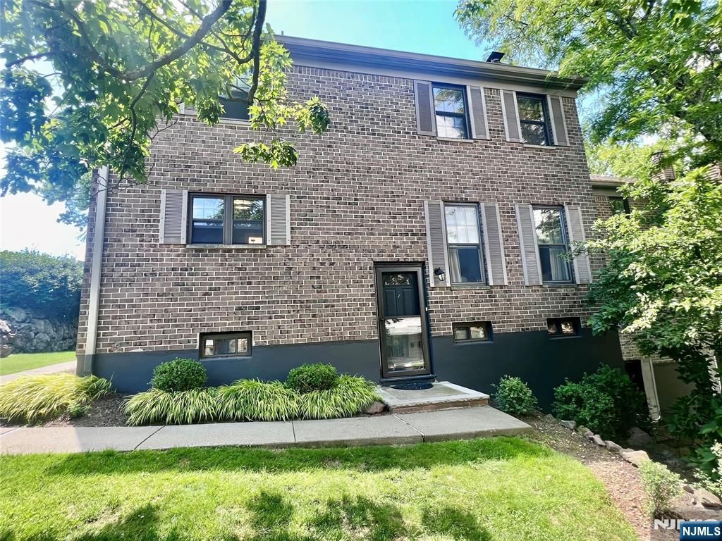 Photo of 7 Long Hill #A7, Little Falls, NJ 07424 (MLS # 26020197)