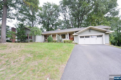 Photo of 632 Iroquois Street, Oradell, NJ 07649 (MLS # 26036730)