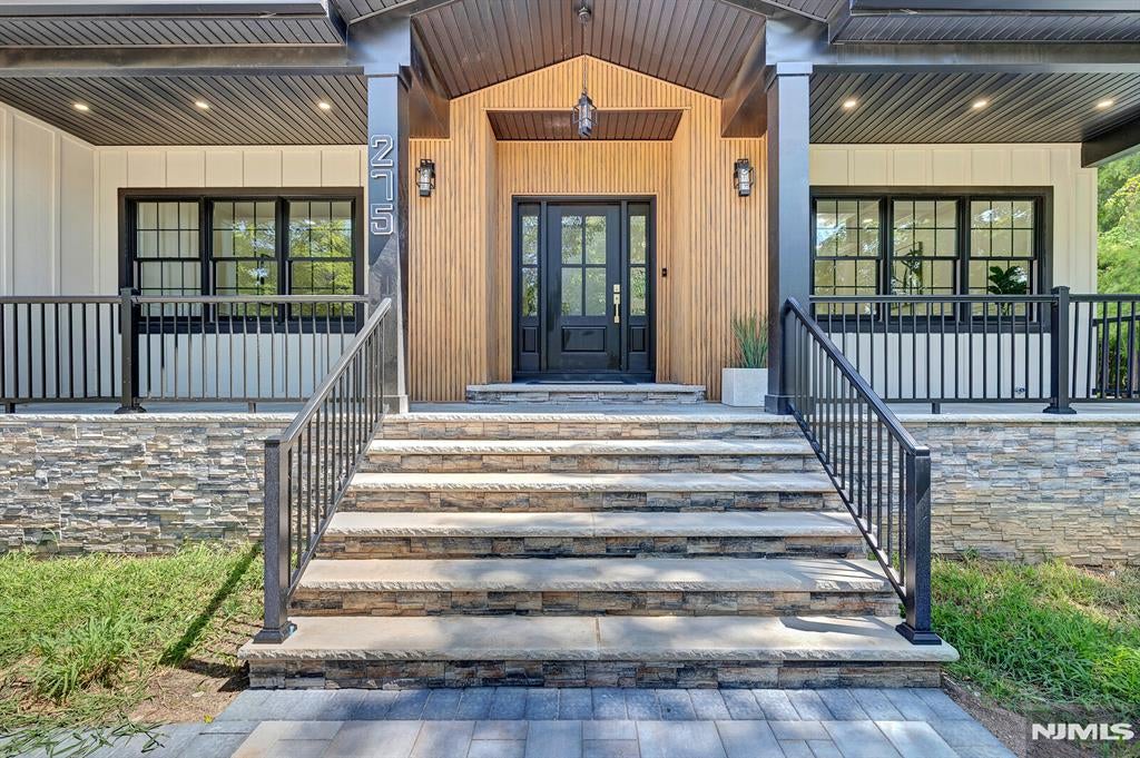 275 Beachwood Road