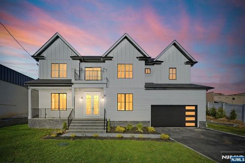 30 Grand Terrace Livingston NJ 07039