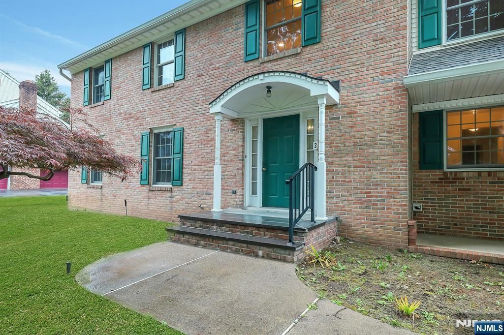 Photo of 2 Rogers Court, Midland Park, NJ 07432 (MLS # 26018223)